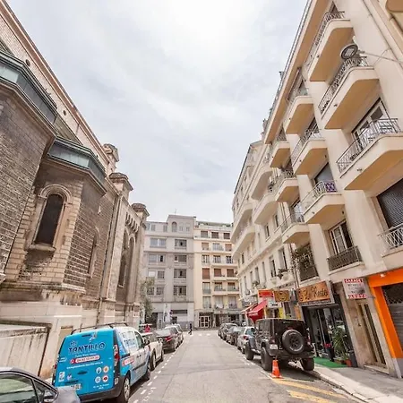 Apartment Balcony-beautiful-central-1 Block Beach-a.c-wifi